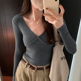 Sense Of European V-Collar Long-Sleeved T-Shirt A New Style Of Foreign Style For Women In Autumn And