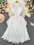 Temperament Flying Sleeve V Collar Waist Shows Thin A Word Big Pendulum Hollowed-Out Dress Seaside Holiday Long