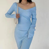 Zingj Simple Bottom-Knitted Dress With V-Collar And Bare Shoulders In A Long Knitted Hip-Bottomed