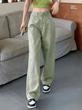 Light Wash Baggy Boyfriend Jeans-Outfit