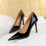 Zingj Sexy Super High Heel Retro Metal Chain Riveted Painted Leather Shallow Pointed High Heels Women's Singles