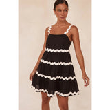 Zingj Spring And Summer New Loose, Sweet And Fresh Lace Splicing Short Dress