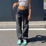 Light Wash Denim Boyfriend JeansOutfit