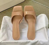 Cool Slippers Women 2025 Summer New Wear Large Code 42 British Wind Square Fine And Ladies