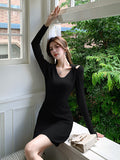 Zingj New Autumn 2024 V-Collar Hanging Neck Long-Sleeved Knitted Dress Shows A Slim Figure And A Bottom-Bagged Hip