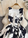 Vest, Long Dress, High Sense, Light Extravagant Round Collar, Waist Slim, Sleeveless A-Print, Large Pendulum