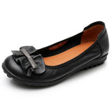 Fashion shoes Women Flats Round Toe Genuine Leather Women's shoes Metal Decoration Flat Casual Shoes Woman Large