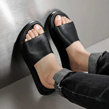 Zingj Men Wear Slippers Summer One-Drag Soft Sole Outdoor Beach Sandals Breathable Casual Slippers