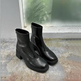 Zingj / W 2024 Chelsea Ankle Boots-Outfit