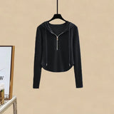 Zingj Slim Hot Girl Top With A Two-Piece Set With Slit Jeans-Outfit