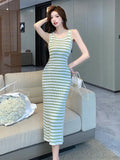 Zingj Live-Action Dress With A Neck Halter And A Waistcoat Is A New Style Of Knitted Dress With All Kinds Of Hips In